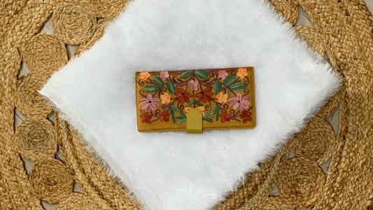 Handmade Women's Wallet – A Touch of Kashmir's Craftsmanship